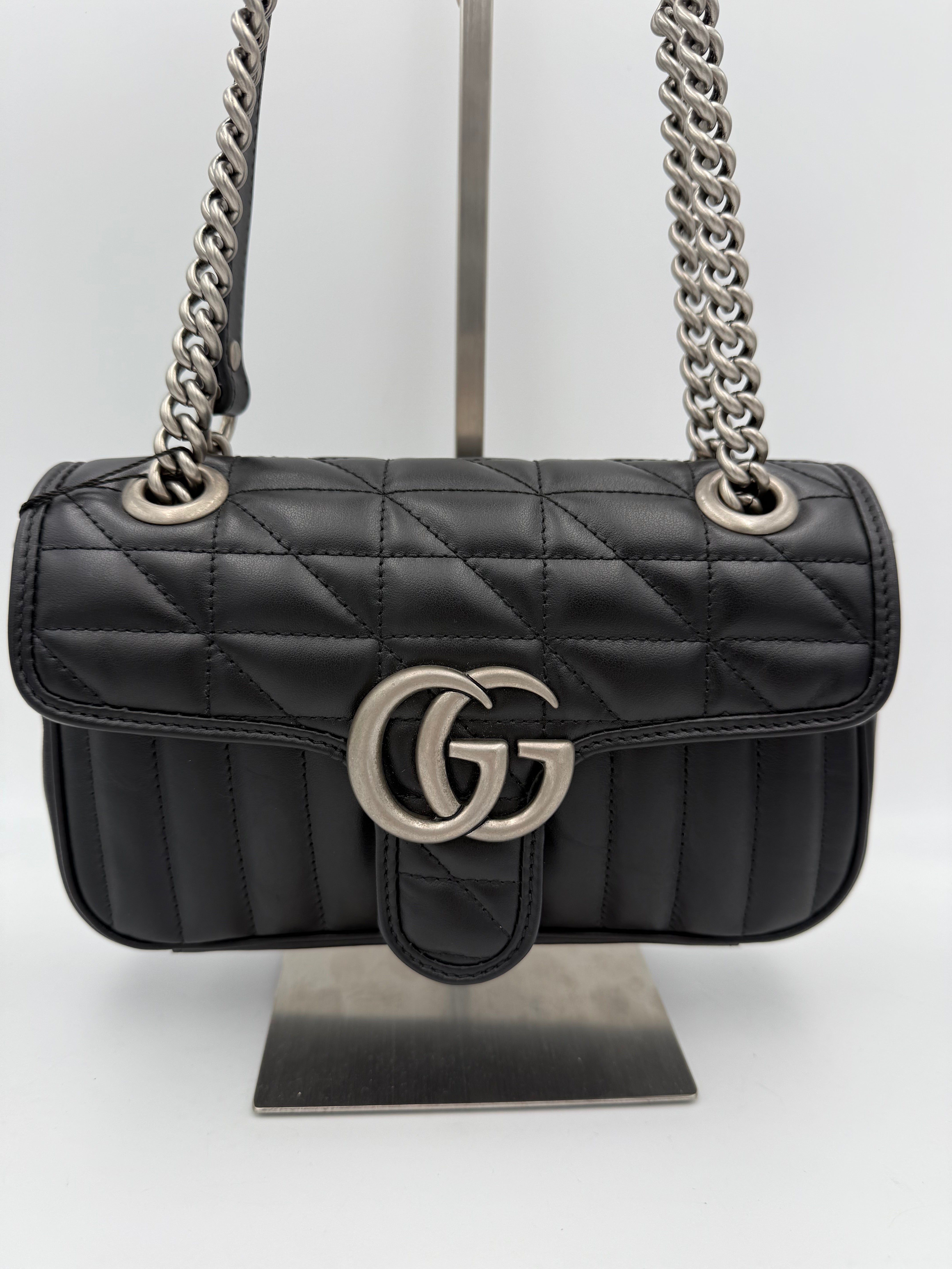 GUCCI - MARMONT in Red Velvet