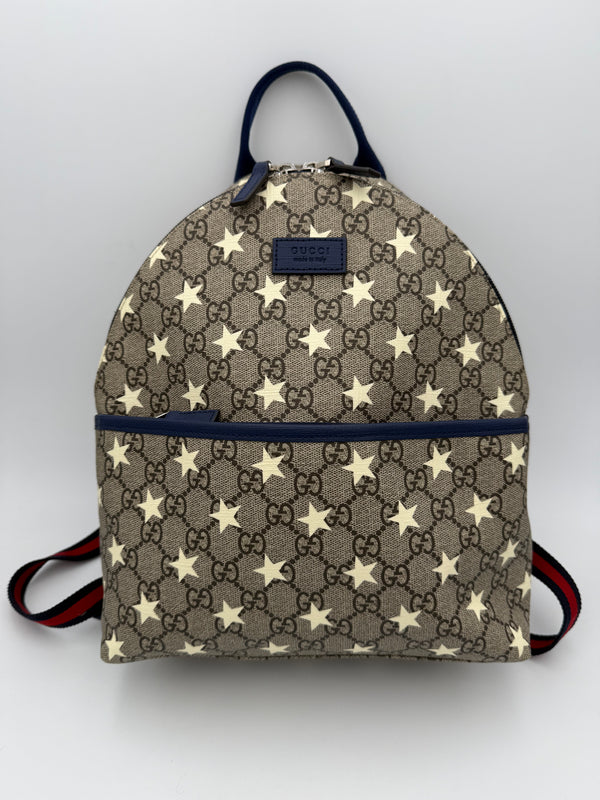 GUCCI - GG Supreme backpack with inserts