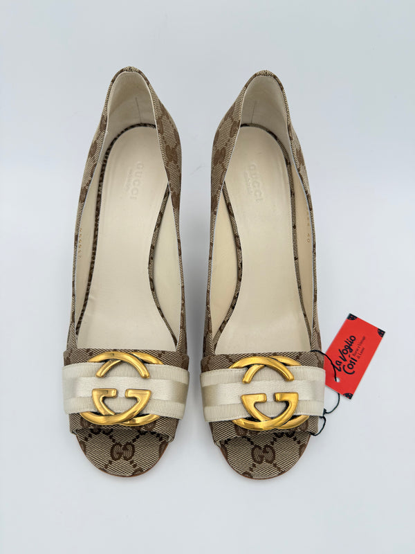 GUCCI - GG Canvas pumps Size. 40