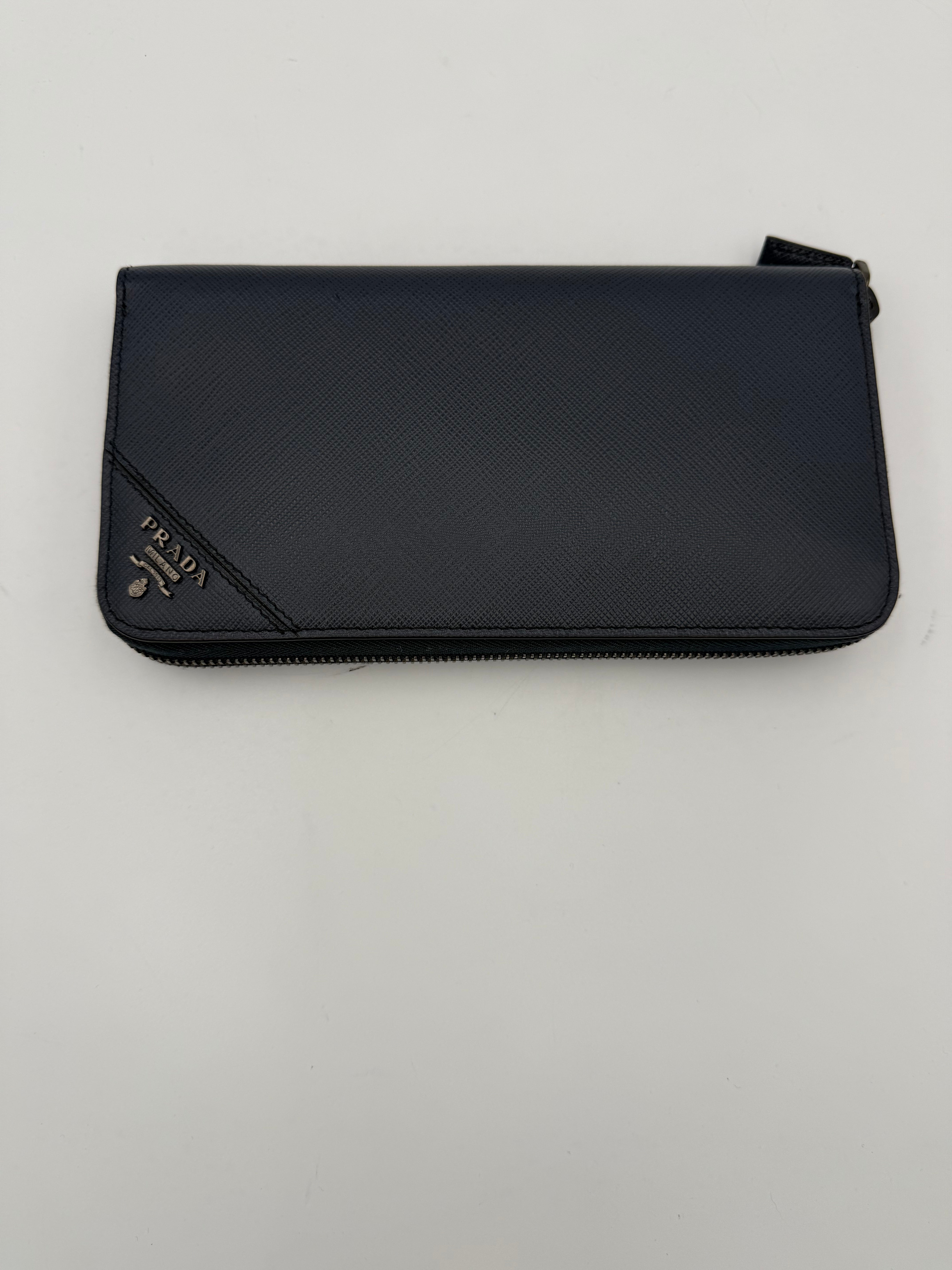 PRADA - Powder pink Saffiano wallet with card holder