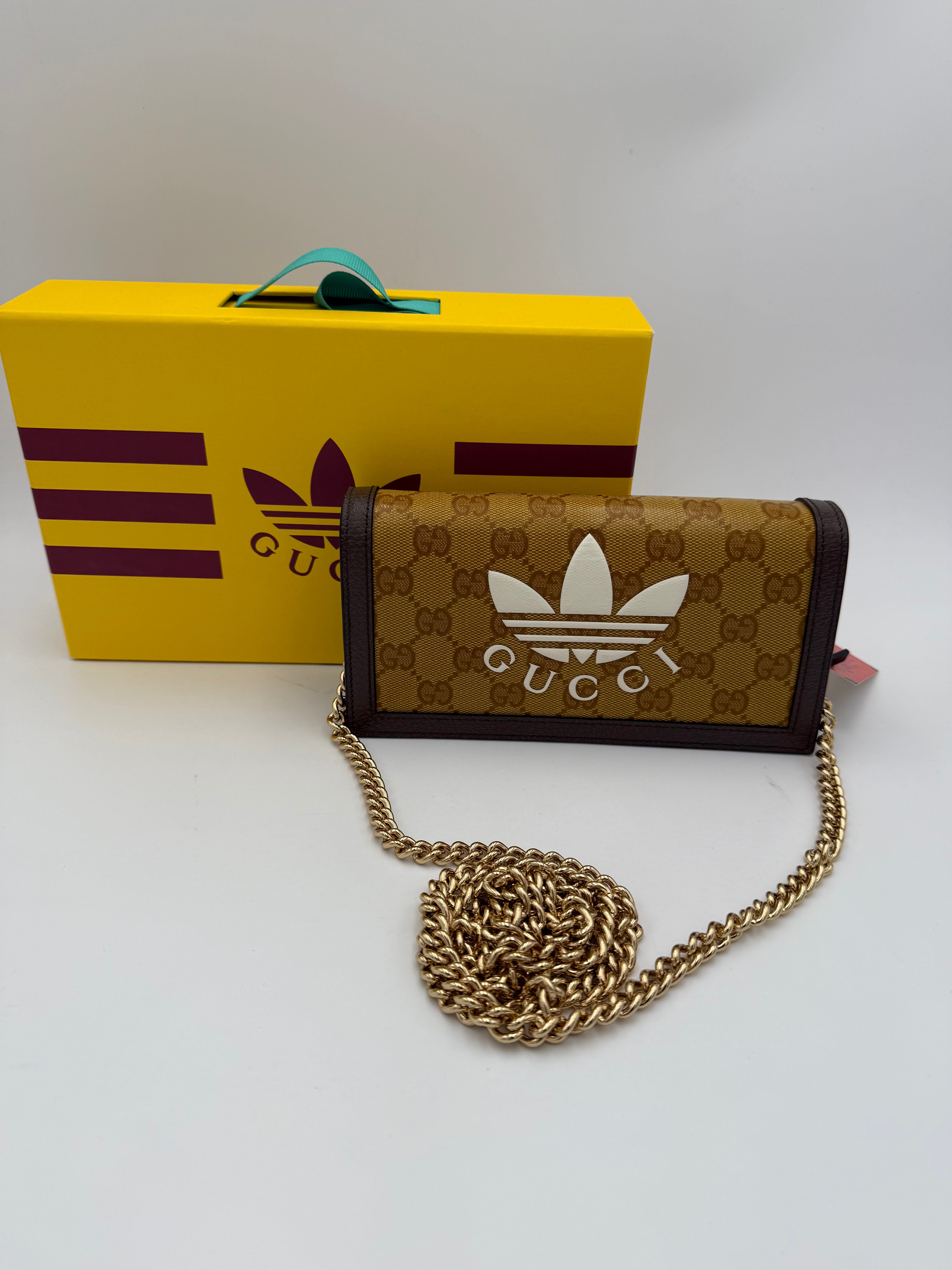 GUCCI x ADIDAS - Monoflap con catena