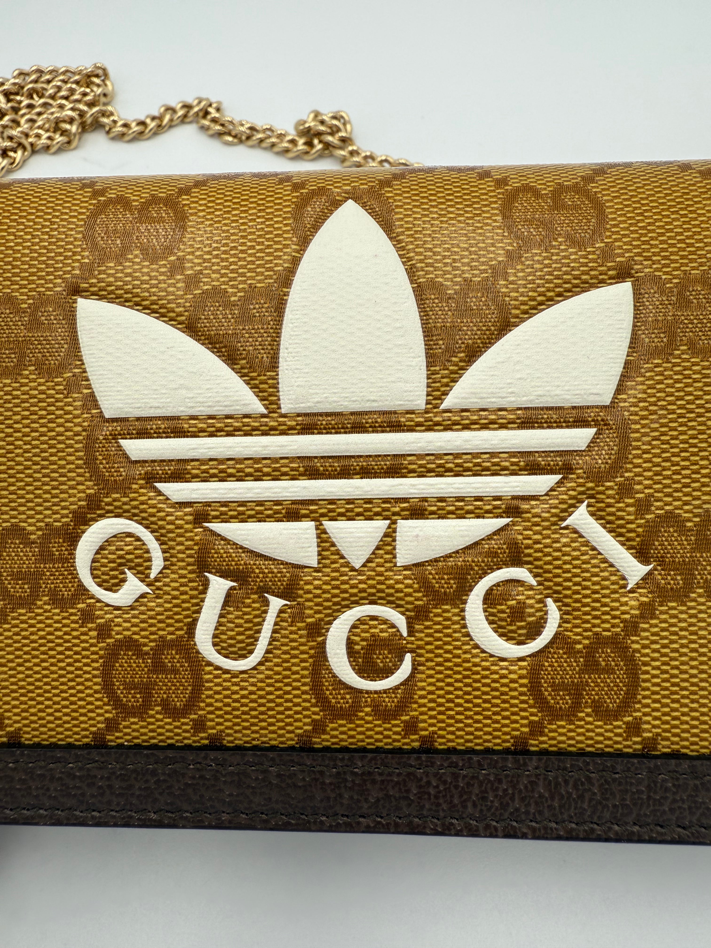 GUCCI x ADIDAS - Monoflap con catena