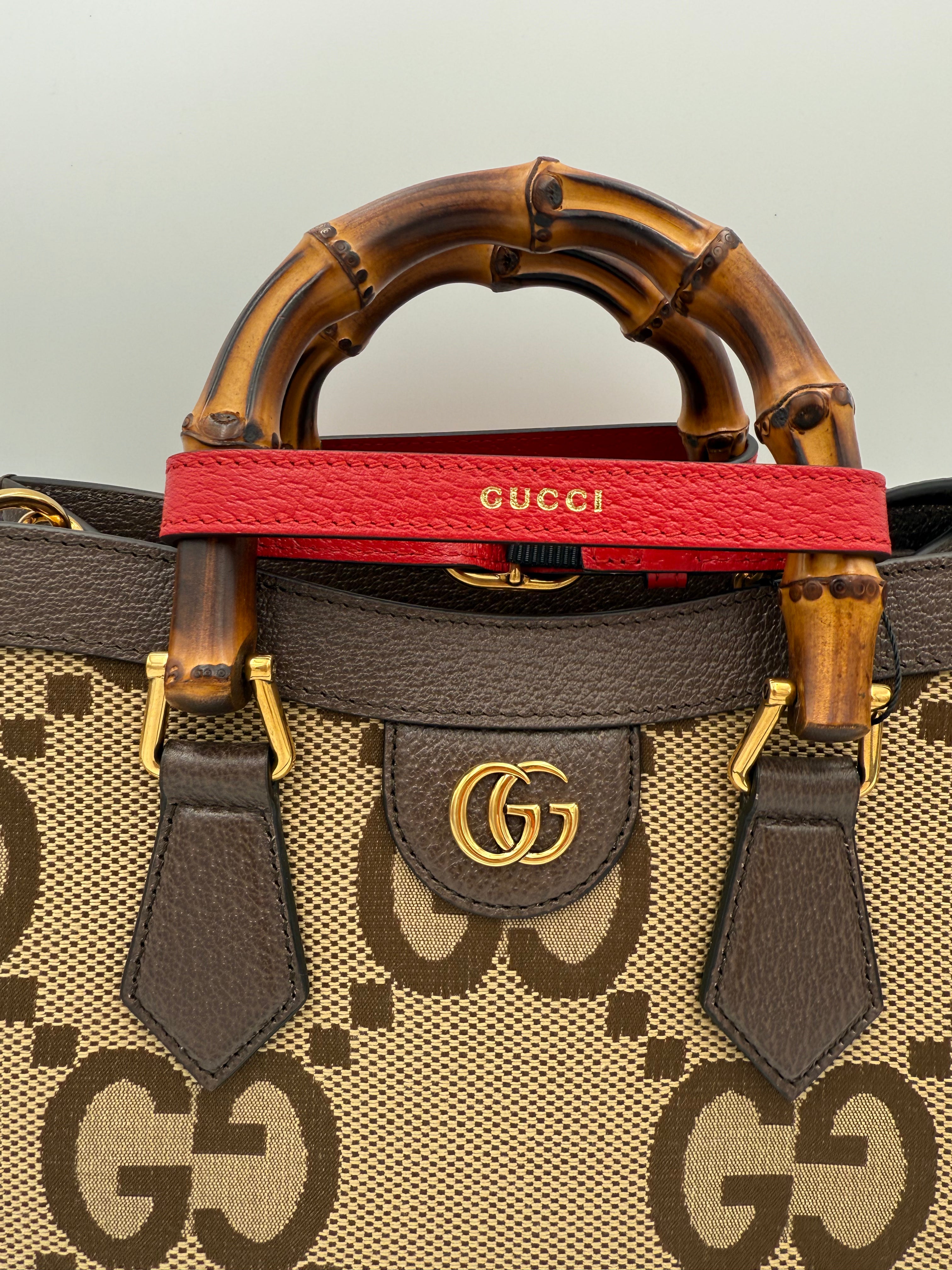 GUCCI - DIANA MM in Canvas GG Jumbo