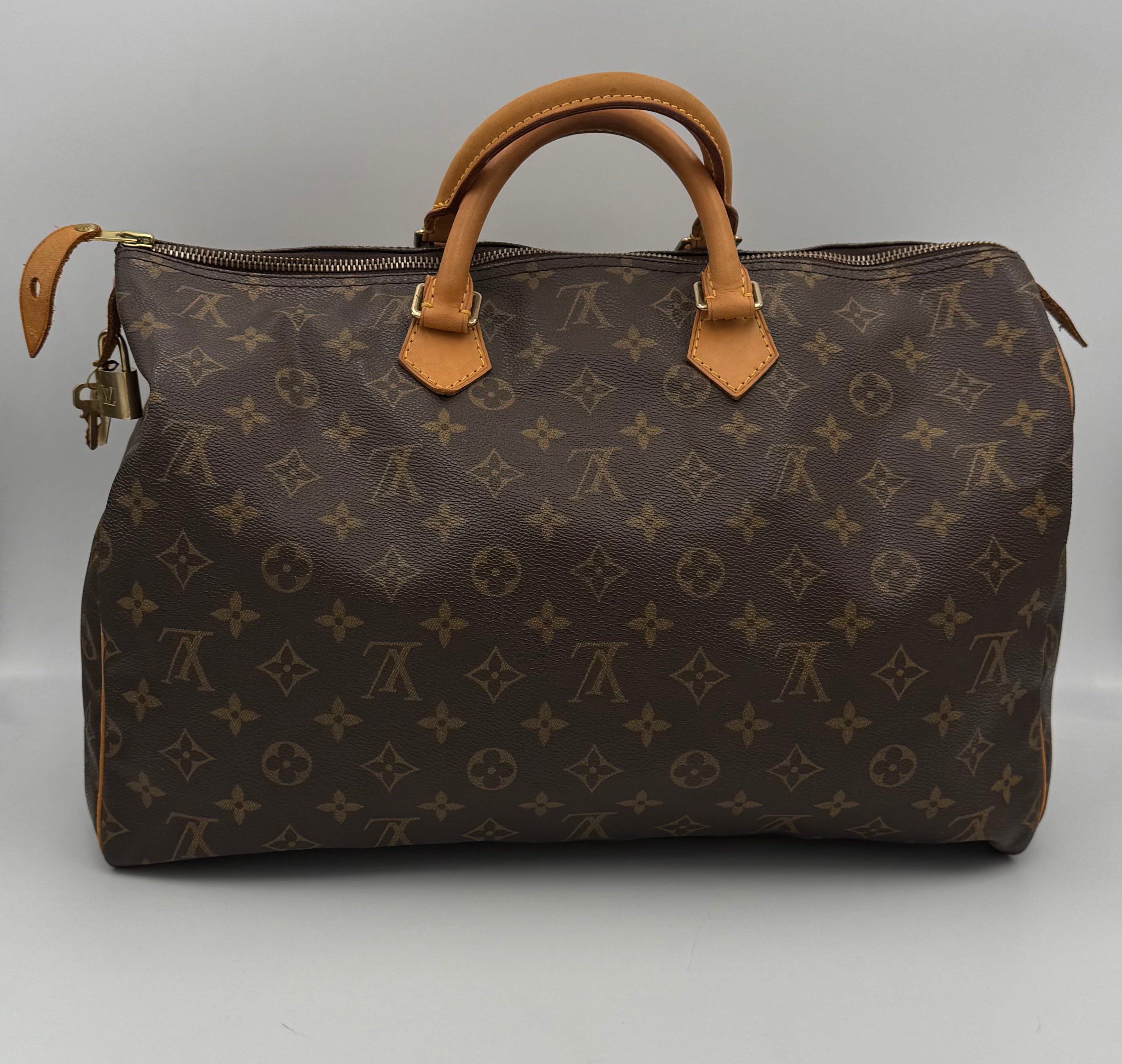 LOUIS VUITTON - Speedy 40 Monogram