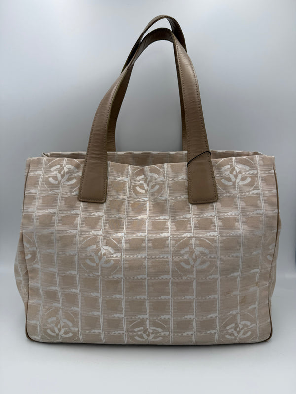 CHANEL - Borsa Shopping Bianca in pelle e tela