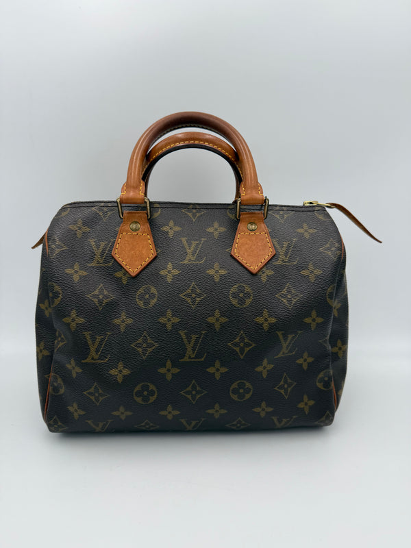 LOUIS VUITTON - Speedy 25 Monogram