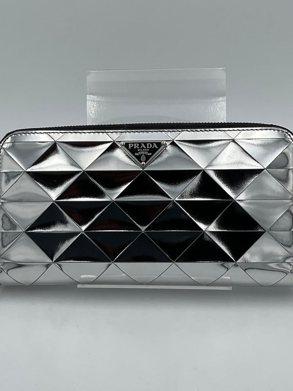 PRADA - Mirrored zip-up wallet