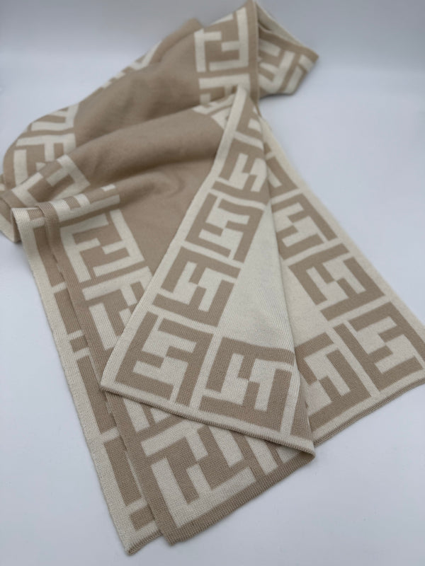 FENDI - Sciarpa Panna e Beige 100% Lana