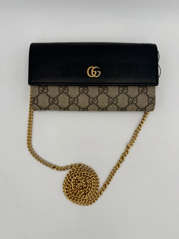 GUCCI - GG Supreme shoulder bag with shoulder pad