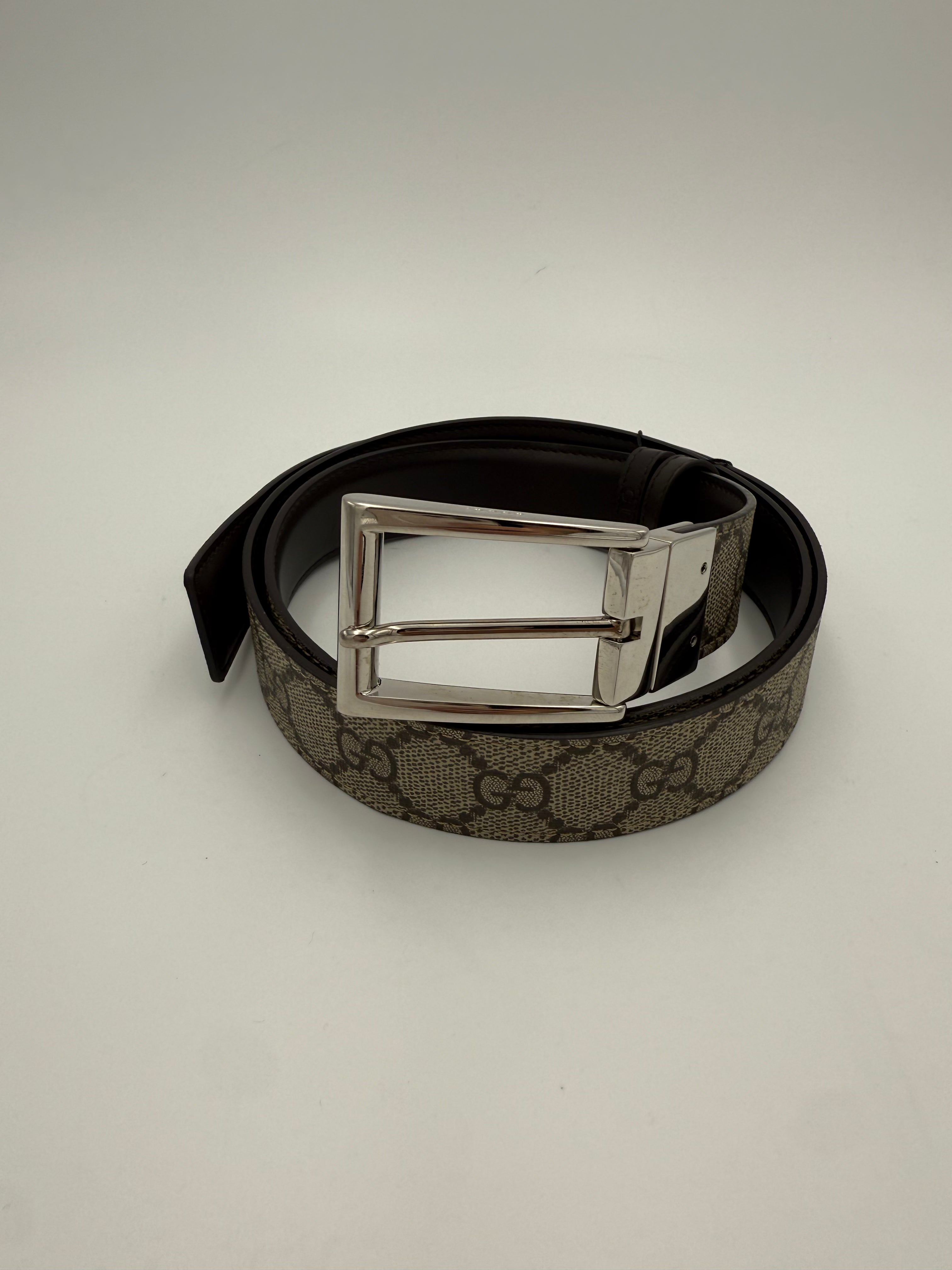 GUCCI - Cintura reversibile GG Supreme - Marrone
