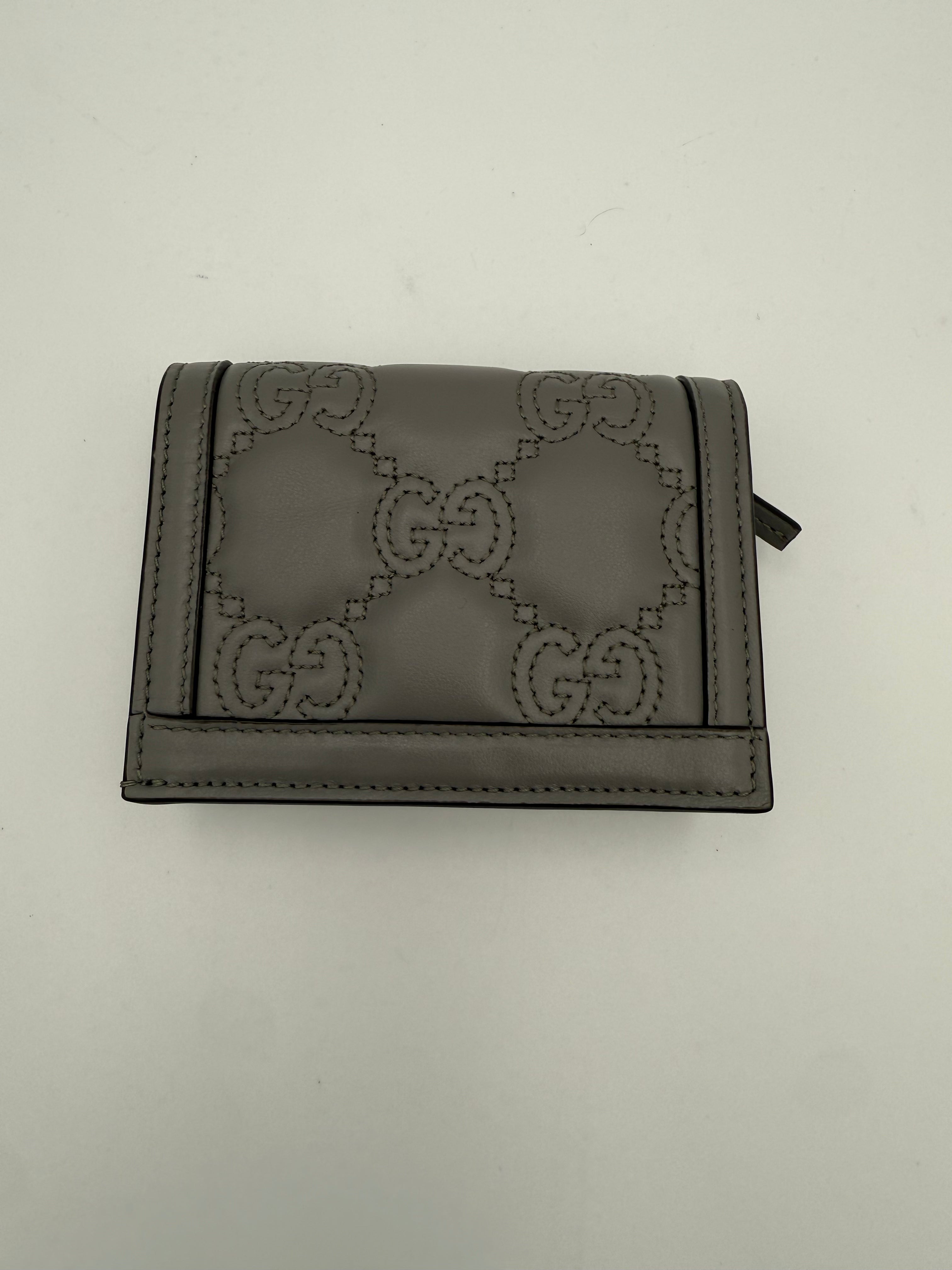 GUCCI - Portafoglio compatto GG Marmont impunturato