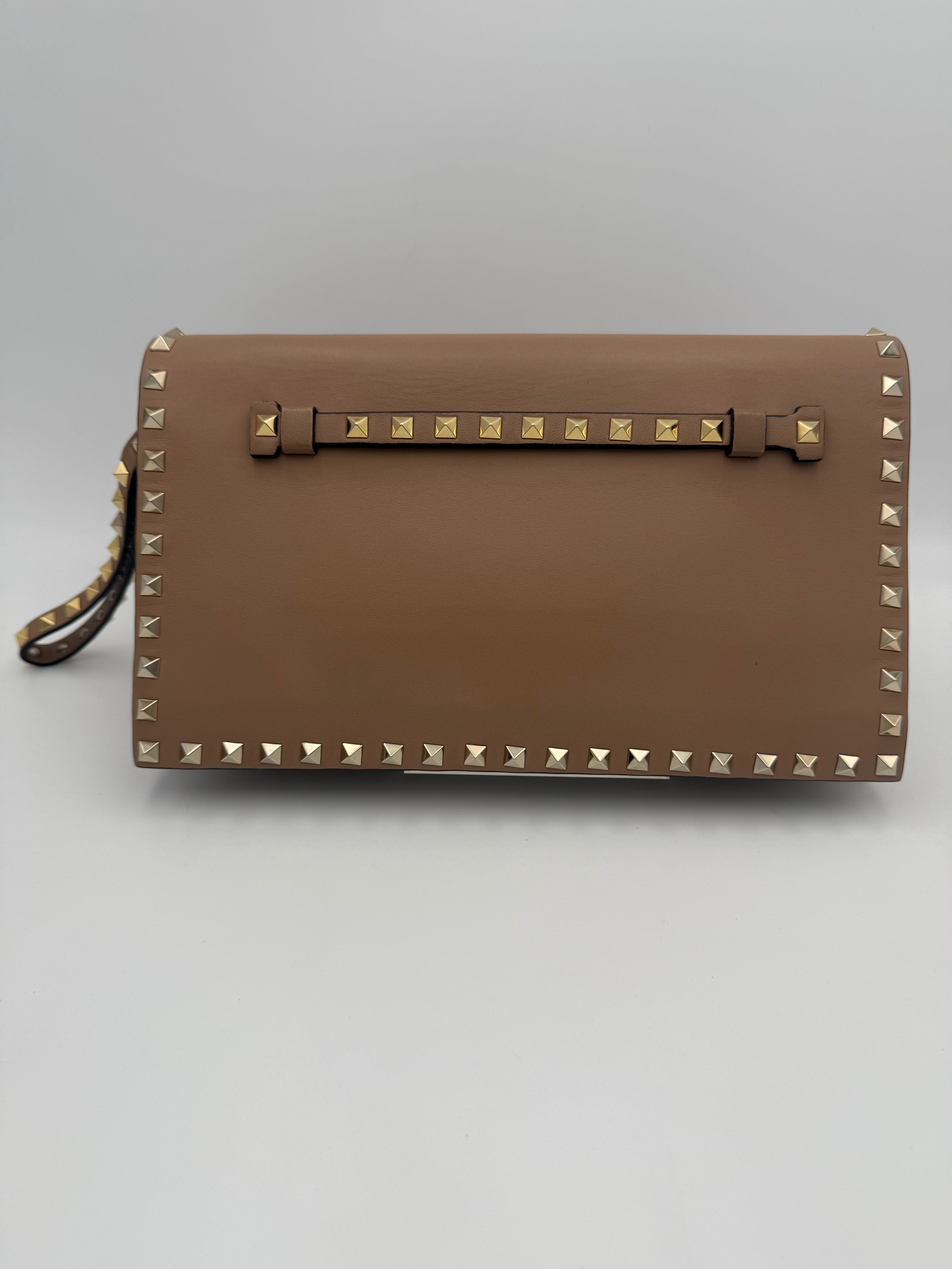 VALENTINO GARAVANI - Pochette Rockstud con polsiera