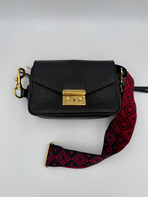 MIU MIU - Tracolla Nera in pelle di Vitello