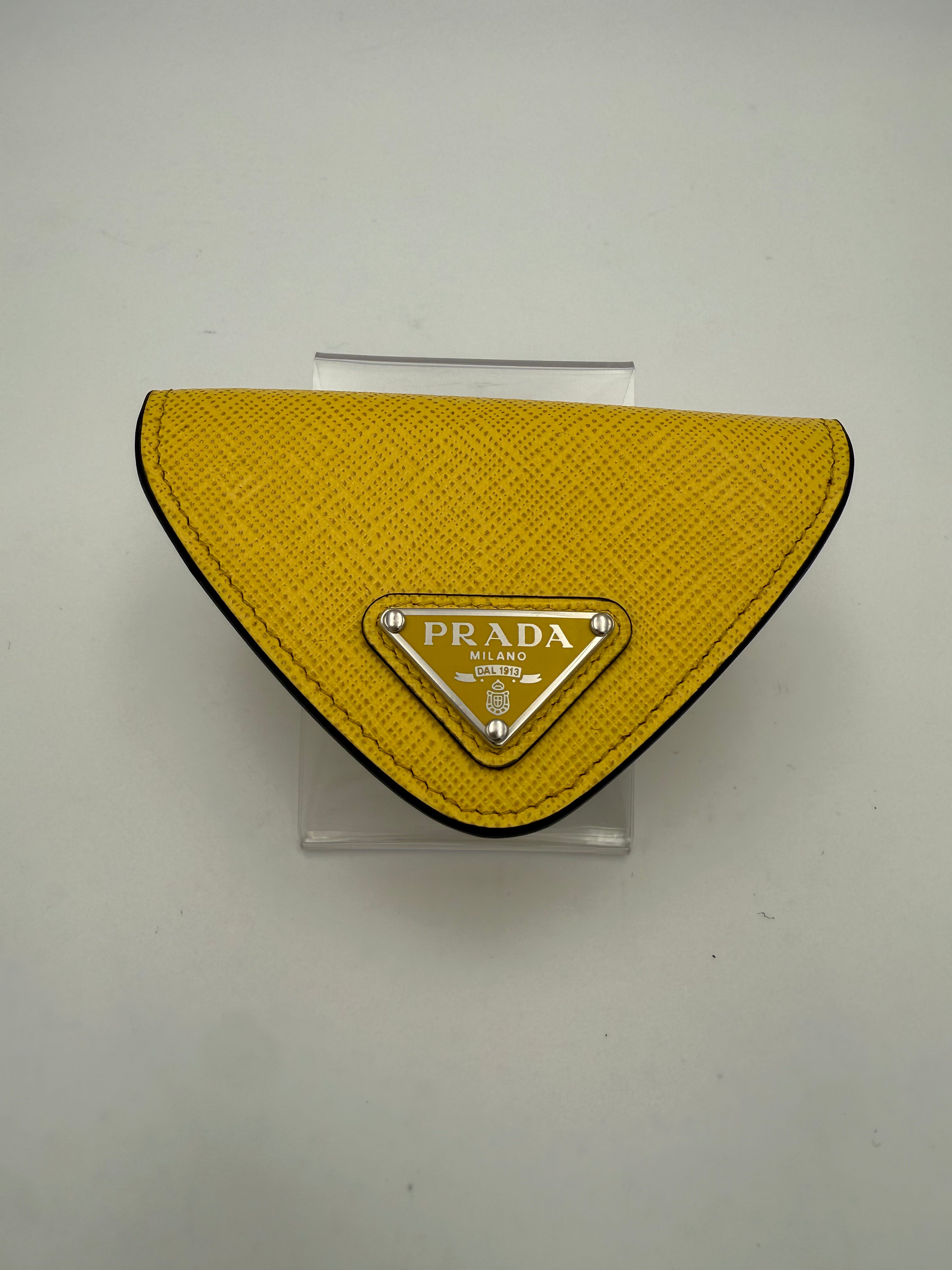 PRADA - Portamonete - Portaoggetti giallo in Saffiano